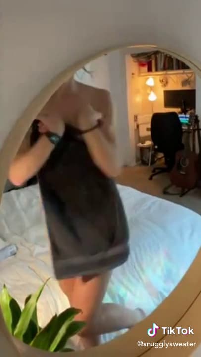 Nsfw Tiktok Wipe It Down Challenge The Girl Being Completely Naked Fyptt