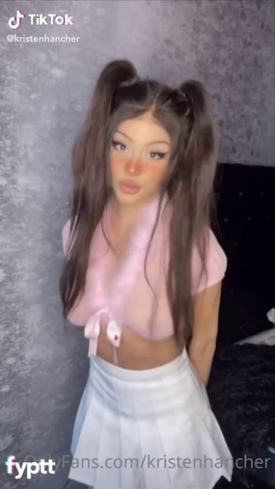 Female youtuber takes off all her clothes on adult TikTok