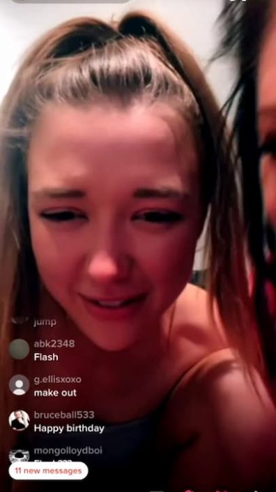 Naughty TikTok thot making out with her friend and flashing her tits on Live
