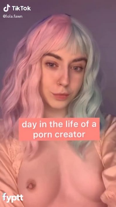Naked girl shows us her daily routine making NSFW videos on TikTok