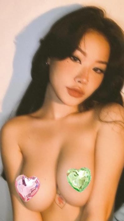 Thai girl reveals her cute & big boobies on TikTok
