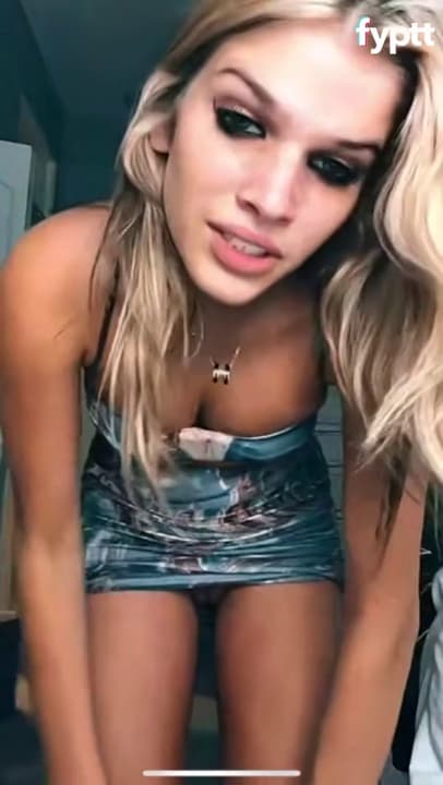Showing Pussy Slip - Is this a pussy slip on TikTok live? - FYPTT