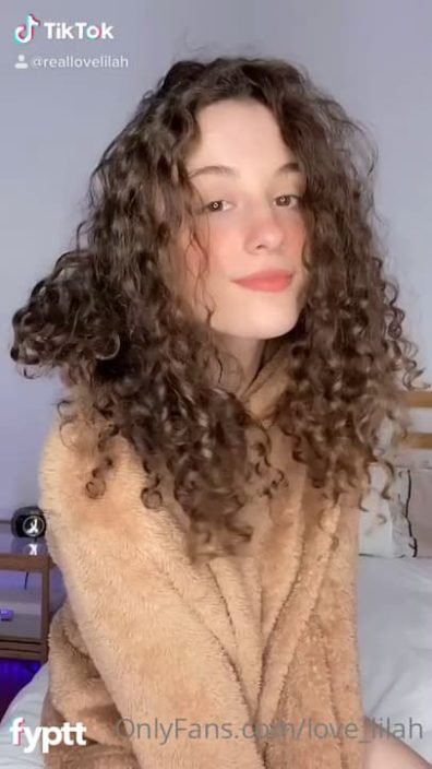 Didn't expect nice TikTok boobs from this pretty girl