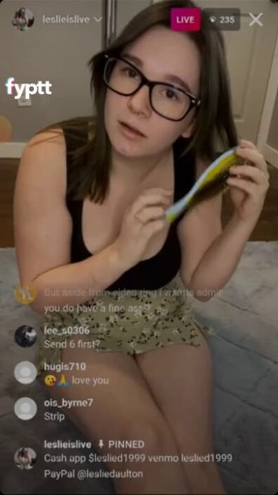 Girl with glasses flashing her tits on Live as requested by viewers