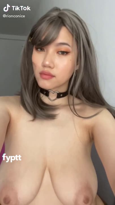 Asian Snapchat Tits - 10/10 Asian with lovely big boobies getting naked on TikTok - FYPTT