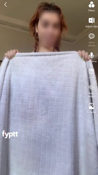 Thicc slutty girl with hair pussy making a NSFW TikTok draft