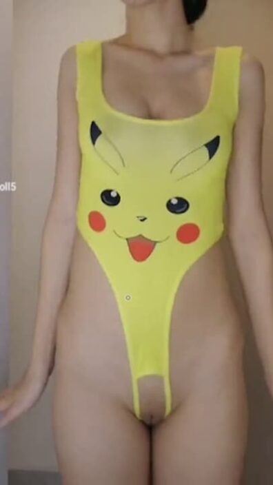 This TikTok thot is always horny so she needs something that lets her fuck whenever she wants